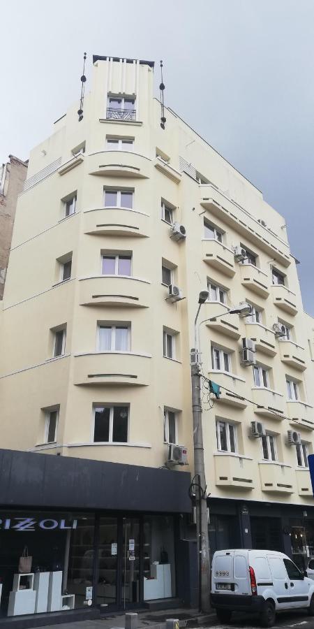 Victoria Plaza Two Bdr Apt Lägenhet Bukarest Exteriör bild